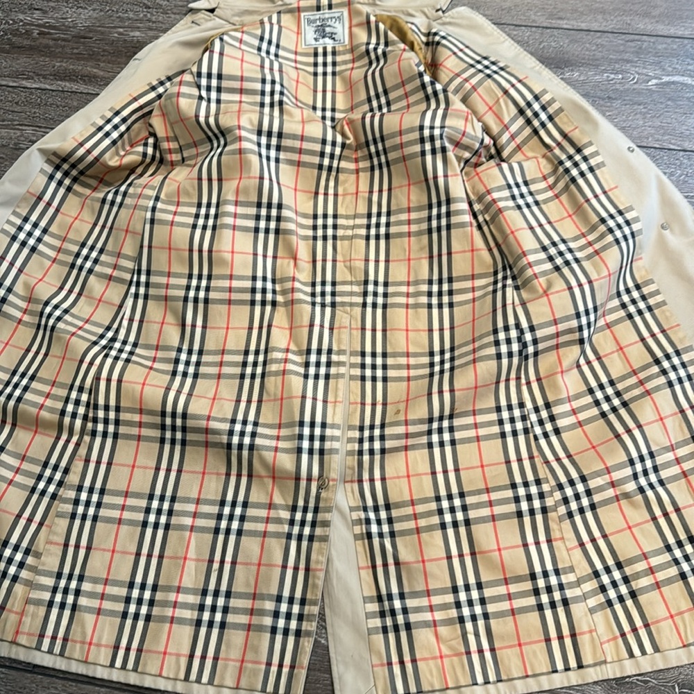 Burberry Tan Trench Coat - Picture 12 of 16